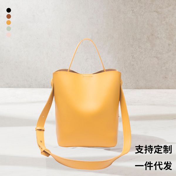 new european and american women's bag in autumn and winter 2019 women messenger bags womens bags handbags
new european and american women's bag in autumn and winter 2019 women messenger bags womens bags handbags