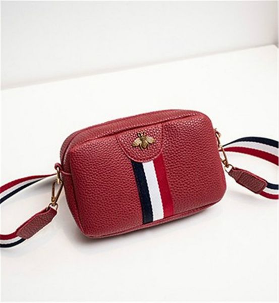 designer luxury shoulder bag female casual rectangle portable single-shoulder bag pu leather phone coin bag trend handbag crossbody 1
designer luxury shoulder bag female casual rectangle portable single-shoulder bag pu leather phone coin bag trend handbag crossbody 1