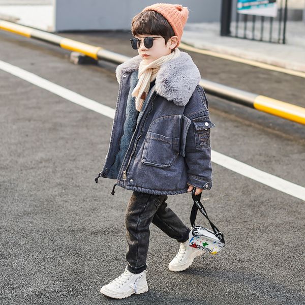 boys coat autumn and winter 2019 new tide fashion children plus velvet thick denim winter boys children's clothing, Blue;gray
boys coat autumn and winter 2019 new tide fashion children plus velvet thick denim winter boys children's clothing, Blue;gray