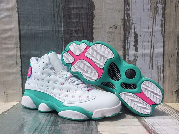 2020 new arrival 13 13s women basketball shoes easter eggs white peach and white mint green wholesale women sports sneakers shoes size 36-40
2020 new arrival 13 13s women basketball shoes easter eggs white peach and white mint green wholesale women sports sneakers shoes size 36-40