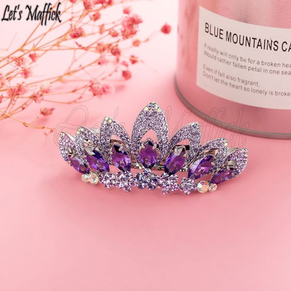 crown design zircon and rhinestone hair clip barrette headwear accessories jewelry for woman girls wedding zx2866, Golden;white
crown design zircon and rhinestone hair clip barrette headwear accessories jewelry for woman girls wedding zx2866, Golden;white