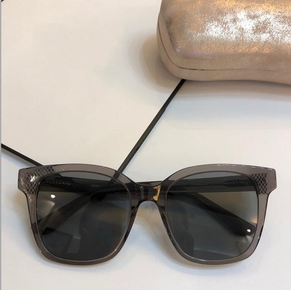 latest selling popular fashion 5902 women sunglasses mens sunglasses men sunglasses gafas de sol sun glasses uv400 lens with box, White;black
latest selling popular fashion 5902 women sunglasses mens sunglasses men sunglasses gafas de sol sun glasses uv400 lens with box, White;black