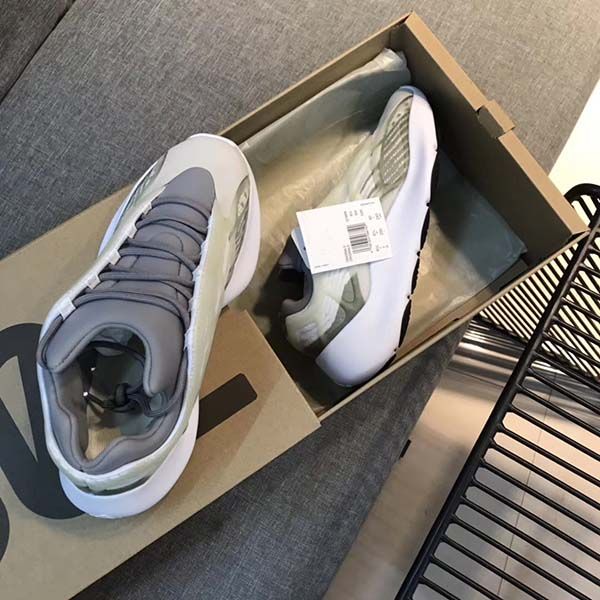 2020new quality fashion designer reflective noctilucent sneakers party chaussures trainers fashion sports sneakers outdoor casual sho, Black
2020new quality fashion designer reflective noctilucent sneakers party chaussures trainers fashion sports sneakers outdoor casual sho, Black