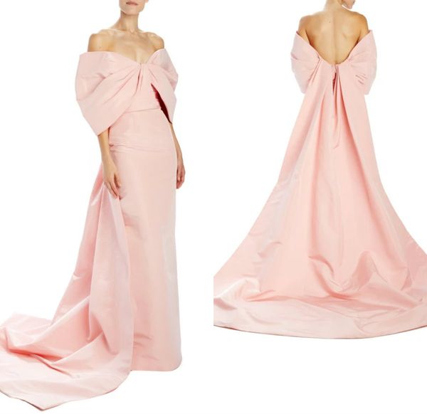 2020 monique lhuillier evening dresses satin ruched off the shoulder sheath prom dress sweep train formal robes de soirée, Black
2020 monique lhuillier evening dresses satin ruched off the shoulder sheath prom dress sweep train formal robes de soirée, Black