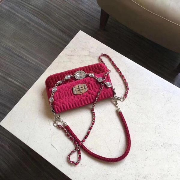 2019 new fashion women's bag with great velvet feel super nice color chain bag single shoulder slant mus09h
2019 new fashion women's bag with great velvet feel super nice color chain bag single shoulder slant mus09h
