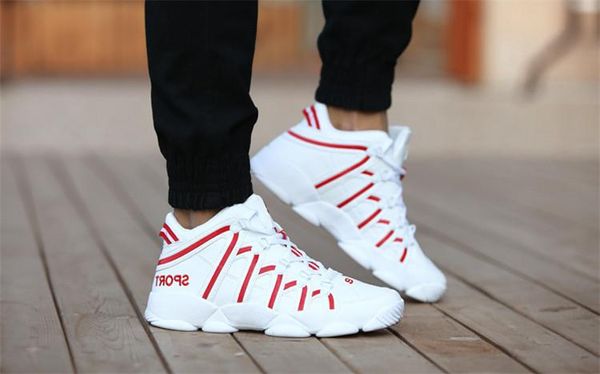 2018 new high basketball shoes couple models non-slip outdoor running shoes increased male students breathable sports shoes
2018 new high basketball shoes couple models non-slip outdoor running shoes increased male students breathable sports shoes
