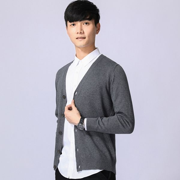 2019 new men's cultivate one's morality knitting cardigan youth pure color long sleeve v-neck leisure fashion sweater, White;black
2019 new men's cultivate one's morality knitting cardigan youth pure color long sleeve v-neck leisure fashion sweater, White;black