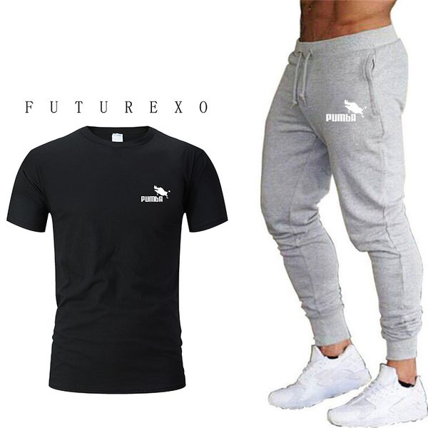 2019 new men's sportswear brand suit sweatshirt short-sleeved t-shirt + running pants 2 sets of casual t-shirt suit, White;black
2019 new men's sportswear brand suit sweatshirt short-sleeved t-shirt + running pants 2 sets of casual t-shirt suit, White;black