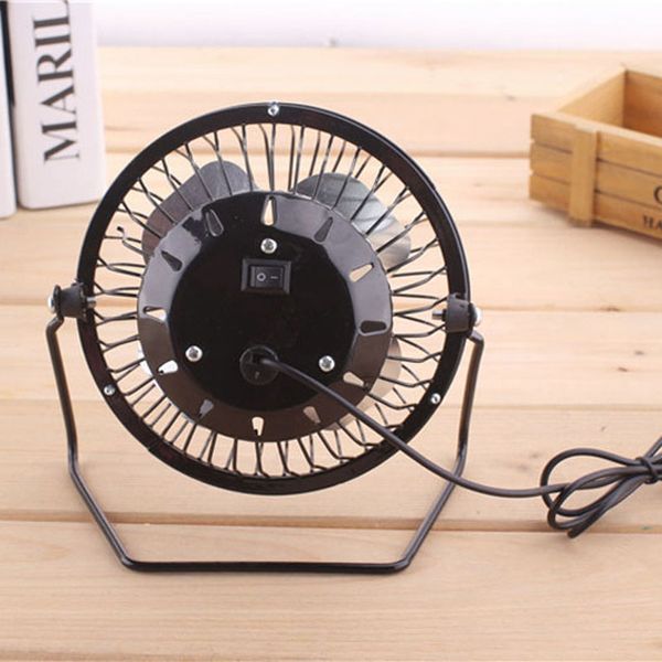 4-дюймовый портативный usb mini desktop вентилятор алюминиевый usb 4 лезвия для дома и офиса cooler охлаждения автомобилей вентилятор малый
4-дюймовый портативный usb mini desktop вентилятор алюминиевый usb 4 лезвия для дома и офиса cooler охлаждения автомобилей вентилятор малый