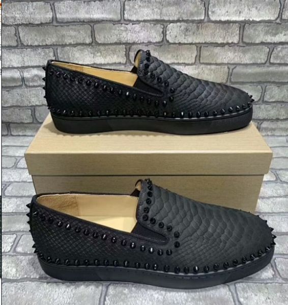 2019 low red bottom sneakers for men black leather fashion casual mens womens shoes designer causal shoes size 35-47
2019 low red bottom sneakers for men black leather fashion casual mens womens shoes designer causal shoes size 35-47