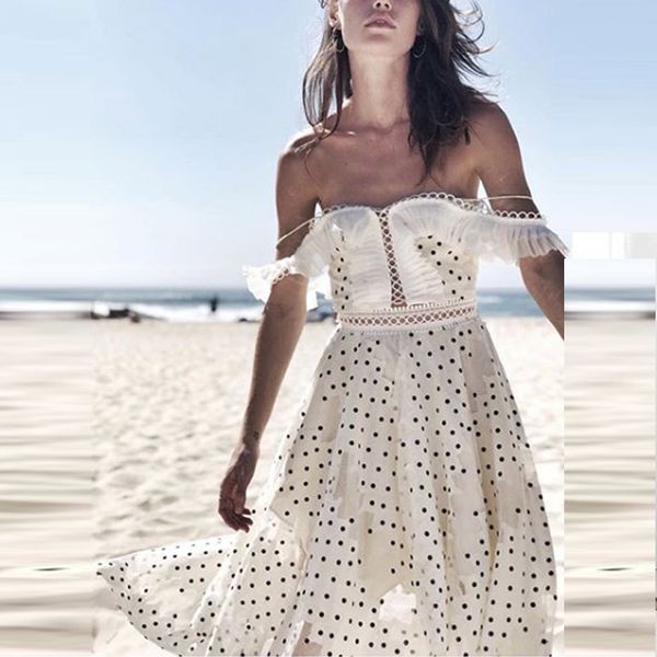 polka dot women's set lace hollow strapless cross strap crop and high waist irregular long skirt two piece set female 2020, White
polka dot women's set lace hollow strapless cross strap crop and high waist irregular long skirt two piece set female 2020, White
