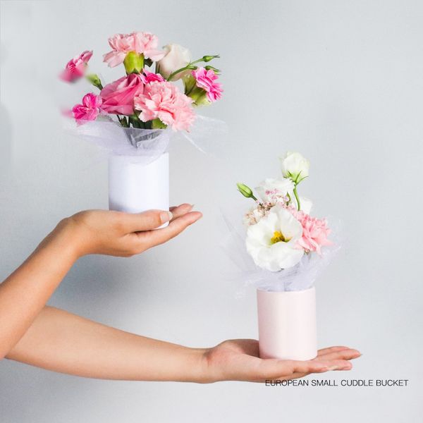 creative paper flower arrangement box with lid bucket florist bouquet boxes barrel gifts pack for wedding party flower bucket
creative paper flower arrangement box with lid bucket florist bouquet boxes barrel gifts pack for wedding party flower bucket