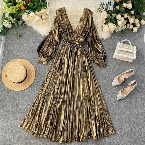 nicemix european runway dress women vintage gold v neck long lantern sleeve mid dress 2019 autumn split pleated dre, Black;gray
nicemix european runway dress women vintage gold v neck long lantern sleeve mid dress 2019 autumn split pleated dre, Black;gray