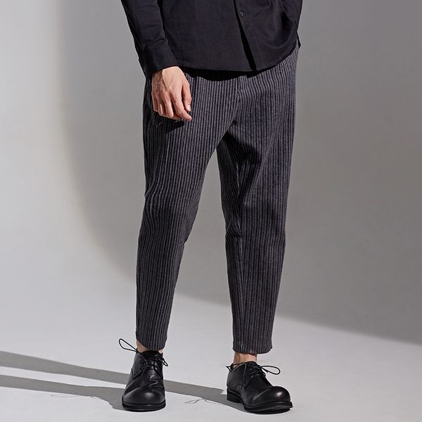 striped pleated casual pants men's autumn new korean trend capris loose and fashionable trousers, Black
striped pleated casual pants men's autumn new korean trend capris loose and fashionable trousers, Black