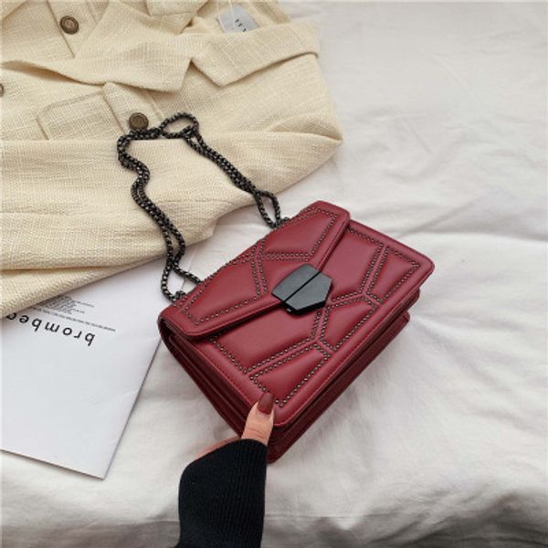 the new 2020 instagram ladies' cross bag, the korean version of the chain small square bag, stylish versatile rivet handbag
the new 2020 instagram ladies' cross bag, the korean version of the chain small square bag, stylish versatile rivet handbag