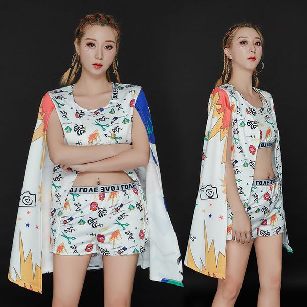 fashion female singers costume 3pcs cloak vest pant walk show performance jazz dance costume nightclub ensemble femme 677, Black;red
fashion female singers costume 3pcs cloak vest pant walk show performance jazz dance costume nightclub ensemble femme 677, Black;red