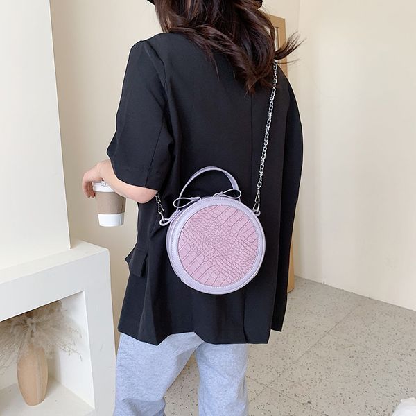 2020 new shoulder bag women's casual fashion korean version of the small handbag chain messenger bag ladies small round
2020 new shoulder bag women's casual fashion korean version of the small handbag chain messenger bag ladies small round