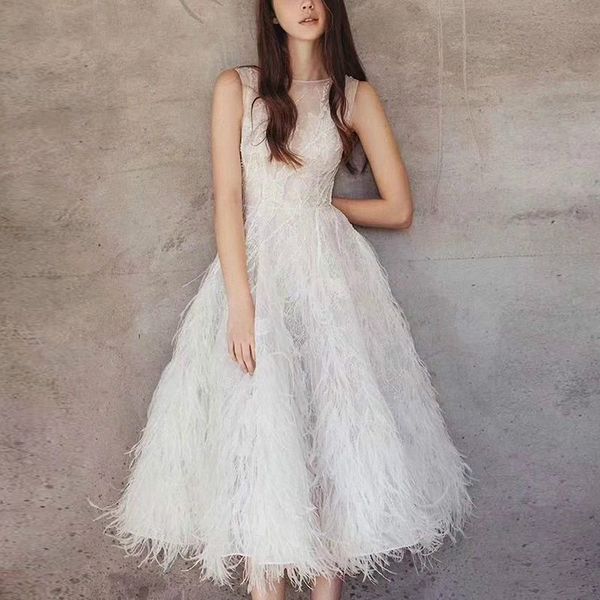 elegant patchwork feather midi dress 2019 summer women o-neck sleeveless ball gown embroidery beading evening party dresses, Black;gray
elegant patchwork feather midi dress 2019 summer women o-neck sleeveless ball gown embroidery beading evening party dresses, Black;gray