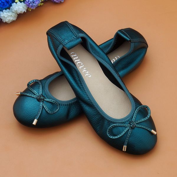 2020 new brand designer female ballet boat shoes genuine leather flats in multiple colours and sizes 43, Black
2020 new brand designer female ballet boat shoes genuine leather flats in multiple colours and sizes 43, Black