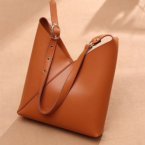 nueva trend style simple women multifunction casual totes and shoudler pockets 2019 winter solid genuine leather 3
nueva trend style simple women multifunction casual totes and shoudler pockets 2019 winter solid genuine leather 3