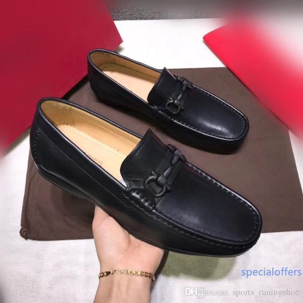 19ss 2019 new design men formal wedding loafers metal decorated vintage slip on casual business party men flats footwear, Black
19ss 2019 new design men formal wedding loafers metal decorated vintage slip on casual business party men flats footwear, Black