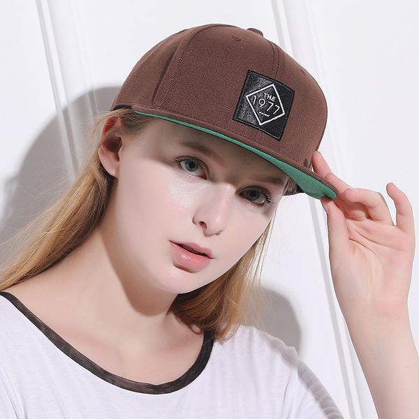 maxi hip hop hat, 1977 letter logo embroidery cotton, adjustable joker fashion baseball cap for men and women, Blue;gray
maxi hip hop hat, 1977 letter logo embroidery cotton, adjustable joker fashion baseball cap for men and women, Blue;gray