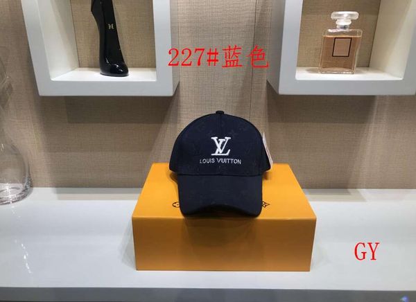 2019 new luxury cap cap popular cotton baseball cap men's and women's classic designers delivery 25, Blue;gray
2019 new luxury cap cap popular cotton baseball cap men's and women's classic designers delivery 25, Blue;gray