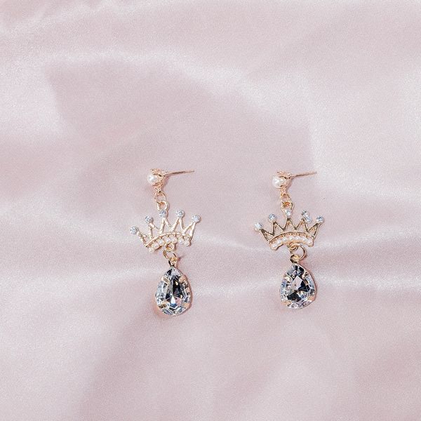 wholesale- and american new crown earrings ladies temperament fashion gold and silver gemstone earrings ladies decorations, Golden;silver
wholesale- and american new crown earrings ladies temperament fashion gold and silver gemstone earrings ladies decorations, Golden;silver