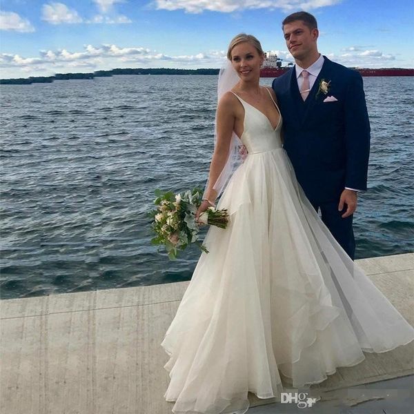 2020 boho пляж свадебные платья простой глубокий v шеи дешевые бретельках многоуровневое юбка атласная органзы backless свадебное платье пла, White
2020 boho пляж свадебные платья простой глубокий v шеи дешевые бретельках многоуровневое юбка атласная органзы backless свадебное платье пла, White