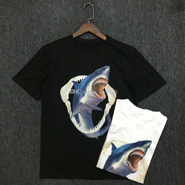 19ss luxury mens designer t shirt shark pring men women couples fashion casual short sleeve mens round neck tees 2 colors, White;black
19ss luxury mens designer t shirt shark pring men women couples fashion casual short sleeve mens round neck tees 2 colors, White;black
