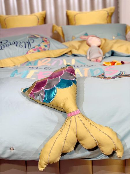 simple fashion princess style 60 sateen long-staple cotton 4-piece bedding set fish tail embroidered floral embroidered quilt co
simple fashion princess style 60 sateen long-staple cotton 4-piece bedding set fish tail embroidered floral embroidered quilt co