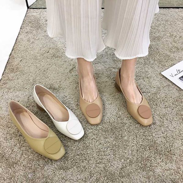 retro woman shoes casual female sneakers shallow mouth square toe all-match 2019 fashion women's flats modis dress on heels, Black
retro woman shoes casual female sneakers shallow mouth square toe all-match 2019 fashion women's flats modis dress on heels, Black