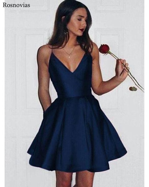 simple graduation dresses 2019 v neck backless mini prom party dresses vestido festa curto customized homecoming, White;black
simple graduation dresses 2019 v neck backless mini prom party dresses vestido festa curto customized homecoming, White;black