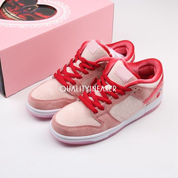 strangelove x sb dunk low skateboarding shoes pink valentines day des chaussures mens trainers women designer sports sneakers, White;red
strangelove x sb dunk low skateboarding shoes pink valentines day des chaussures mens trainers women designer sports sneakers, White;red