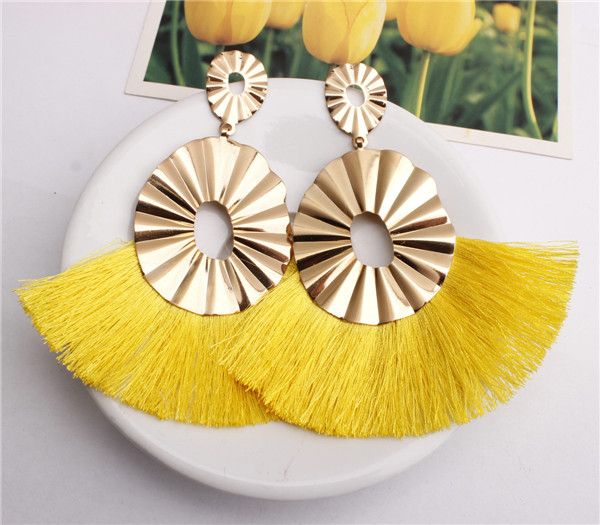 wholesale-european and american accessories exaggerated fashion multilayer metal ripple tassel earrings female long earrings, Silver 
wholesale-european and american accessories exaggerated fashion multilayer metal ripple tassel earrings female long earrings, Silver