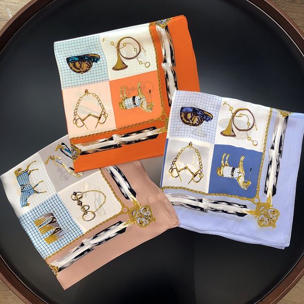 the new 2019 models in europe and america 53cm carriage travel accessories mulberry silk small square scarves scarves wholesale, Blue;gray
the new 2019 models in europe and america 53cm carriage travel accessories mulberry silk small square scarves scarves wholesale, Blue;gray