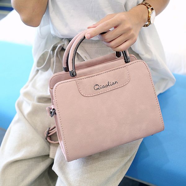 2019 new woman trend handbags, retro korean version women bag, leisure messenger bag, fashion small fresh flap. y190620
2019 new woman trend handbags, retro korean version women bag, leisure messenger bag, fashion small fresh flap. y190620
