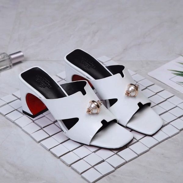duping520 the latest imported cow leather slipper 8502 whtie women slippers drivers sandals slides sneakers leather slipper real leather 
duping520 the latest imported cow leather slipper 8502 whtie women slippers drivers sandals slides sneakers leather slipper real leather