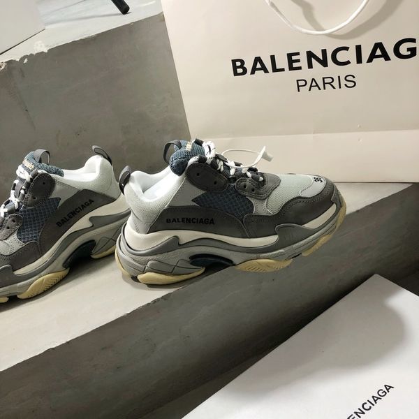 original 1: 1 luxury fashion platform men's and women's shoes wild vintage lace casual shoes color matching sneakers 21, Black
original 1: 1 luxury fashion platform men's and women's shoes wild vintage lace casual shoes color matching sneakers 21, Black