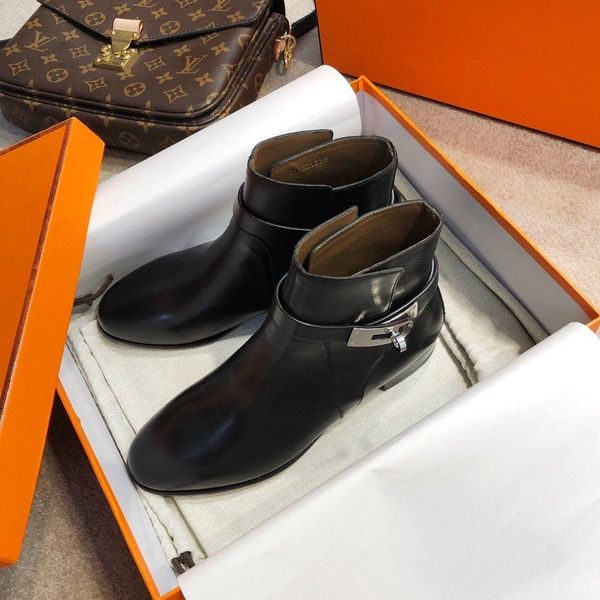 nh6 new yangjing boots high-quality high-end sports shoes leather flat-soled outdoor tennis shoes delivery size 35-40, Black
nh6 new yangjing boots high-quality high-end sports shoes leather flat-soled outdoor tennis shoes delivery size 35-40, Black