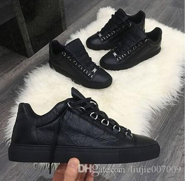 2017 new designer name brand man casual shoes flat kanye west fashion wrinkled leather lace-up low cut trainers runaway arena shoes size 46, Black
2017 new designer name brand man casual shoes flat kanye west fashion wrinkled leather lace-up low cut trainers runaway arena shoes size 46, Black