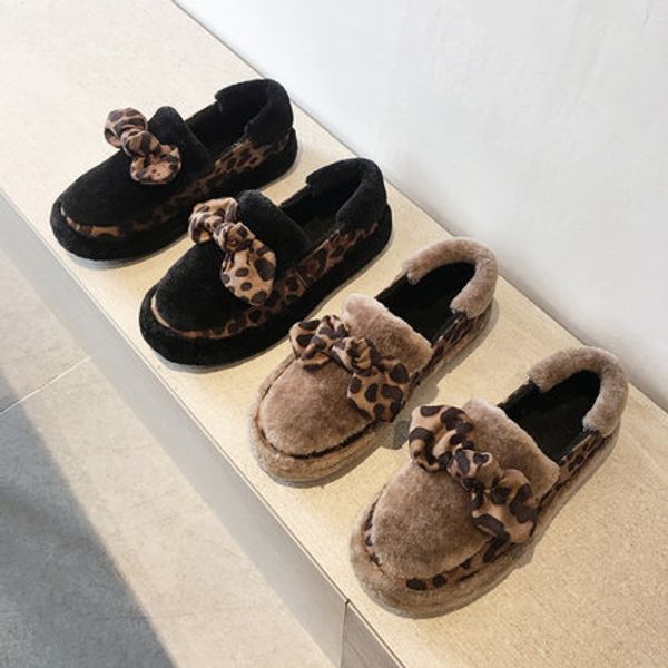 2019 new flat-bottomed bow, wild leopard stitching, wearing a pair of flip-flops, women's shoes, Black
2019 new flat-bottomed bow, wild leopard stitching, wearing a pair of flip-flops, women's shoes, Black