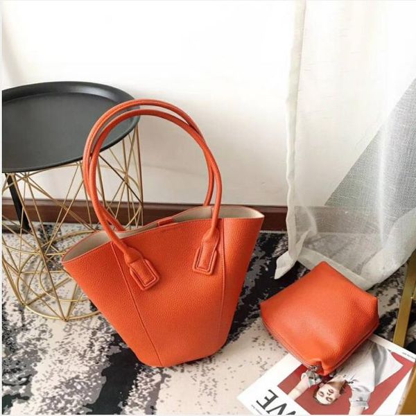 2019 luxury handbags women bags designer brand women leather handbag shoulder bag women ladies hand totes bags sac a main
2019 luxury handbags women bags designer brand women leather handbag shoulder bag women ladies hand totes bags sac a main