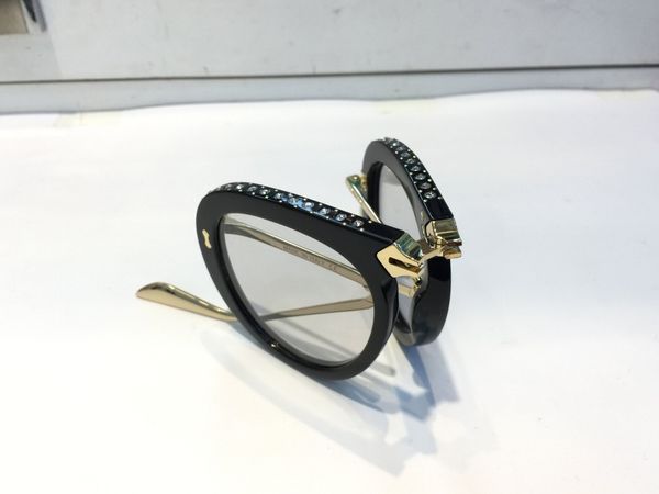 wholesale-0307 designer sunglasses for men and women foldable summer style rectangle full frame uv protection come with case, White;black
wholesale-0307 designer sunglasses for men and women foldable summer style rectangle full frame uv protection come with case, White;black