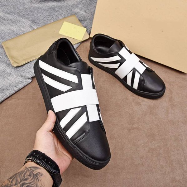 luxury design shoes triple plate-fome red bottoms genuine leather black-white fashion soft lace-up shoes fast shipping
luxury design shoes triple plate-fome red bottoms genuine leather black-white fashion soft lace-up shoes fast shipping