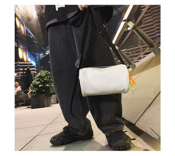 simple and stylish portable large capacity pillow bag one shoulder diagonal small cylinder bag bucket
simple and stylish portable large capacity pillow bag one shoulder diagonal small cylinder bag bucket