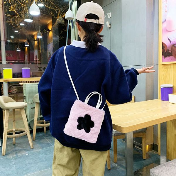 2020 new women's shoulder fashionable simple lady crossbody bag korean casual plush women's shoulder bag
2020 new women's shoulder fashionable simple lady crossbody bag korean casual plush women's shoulder bag