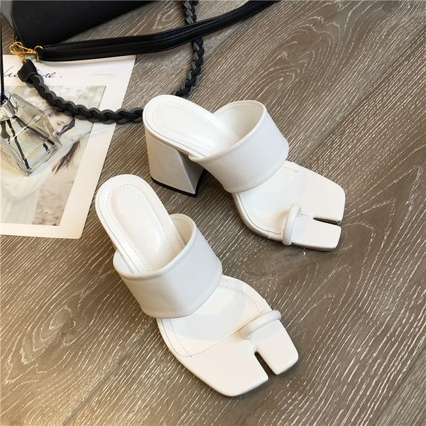 2020 new square toe design square high heel slippers summer outdoor slip on dress shoes ladies elegant slides sandal, Black
2020 new square toe design square high heel slippers summer outdoor slip on dress shoes ladies elegant slides sandal, Black