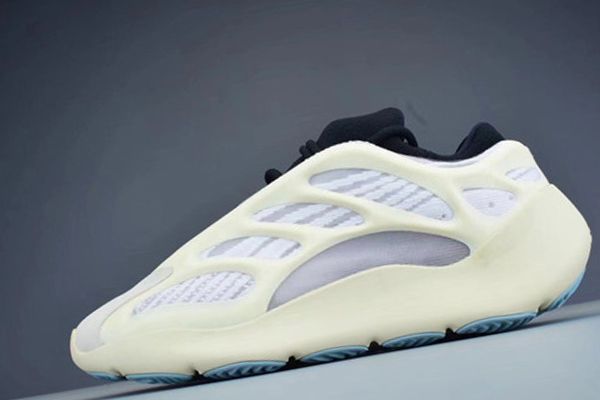 2019 new runner 700 v3 kanye west sneakers mens kanyewest 700v3 sports shoes white skeleton rf running shoes man light trainers male shoes
2019 new runner 700 v3 kanye west sneakers mens kanyewest 700v3 sports shoes white skeleton rf running shoes man light trainers male shoes
