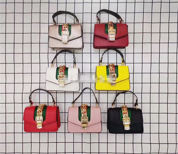 Hot Sale Kids Handbags 2019 Baby Girls Mini Princess Pruses Fashion Lovely Designer Kids Chain Shoulder Bags Messenger Bags Birthday Gifts
Hot Sale Kids Handbags 2019 Baby Girls Mini Princess Pruses Fashion Lovely Designer Kids Chain Shoulder Bags Messenger Bags Birthday Gifts
